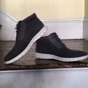 Timberland Hoverlite Shoes - Men Size 9